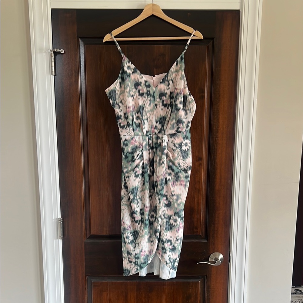 Chelsea28 Tulip hem dress